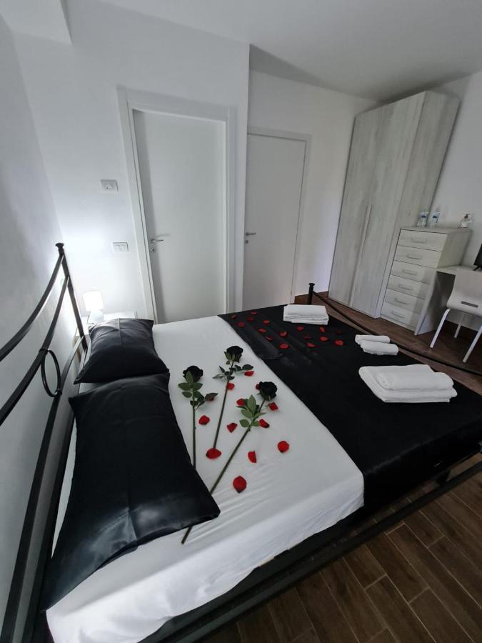 Curti Granda Hotel Rescaldina Eksteriør billede